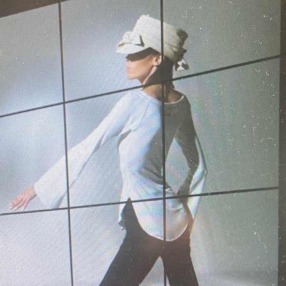 Sylvana Lisi Bateau Neck Jersey Safar Top Flare Sleeve Curved Split hem Vintage - Picture 9 of 14